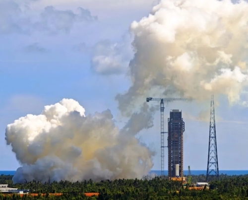 Tên lửa đưa người lên Mặt Trăng của Trung Quốc vượt qua thử nghiệm bắn tĩnh lần hai